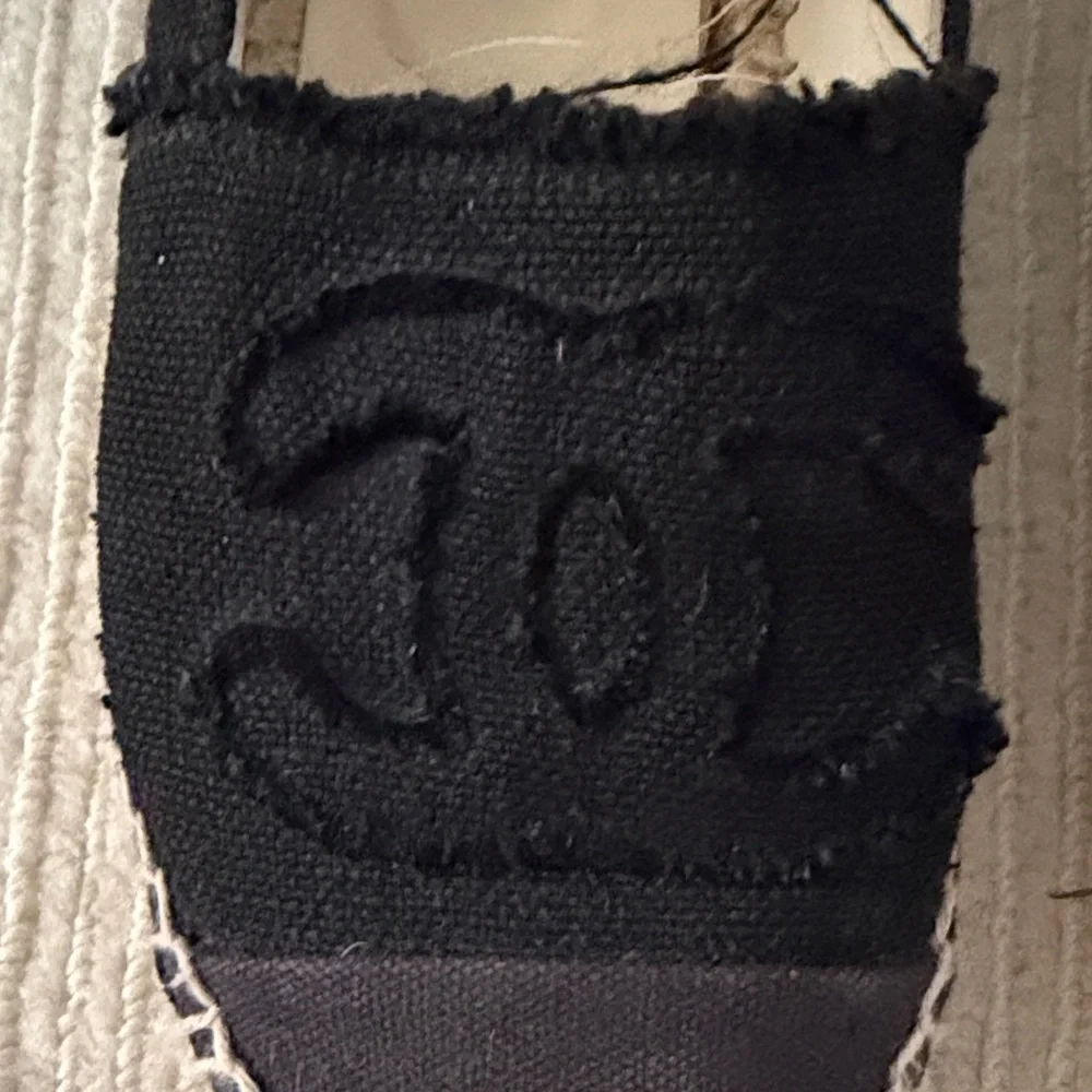CHANEL iconic espedrilles